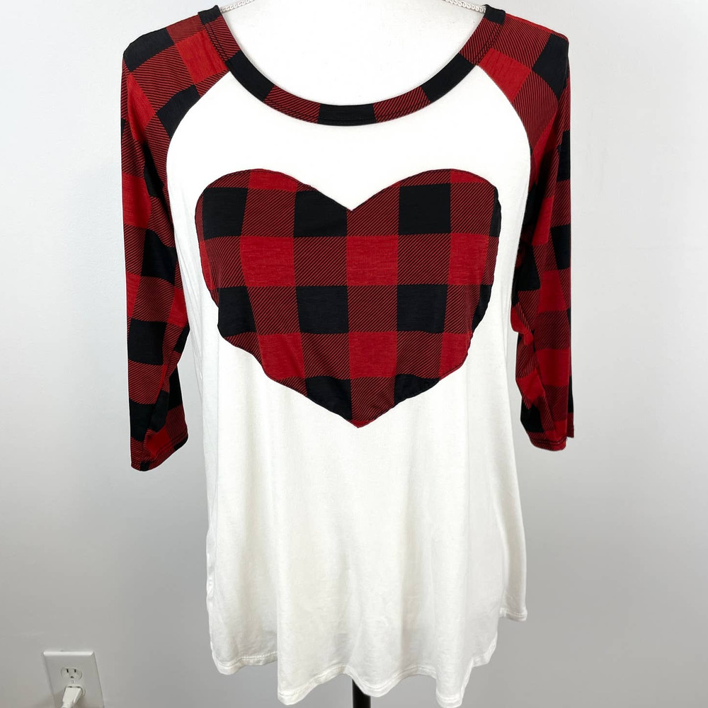 Hemish USA Heart Raglan T Shirt In Buffalo Plaid Size Small NWT